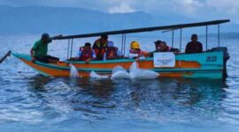 Sinergi Nyata Bupati Monadi & PT KMH: Tebar Benih Ikan Demi Masa Depan Ekosistem Kerinci