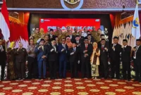 Gubernur Al Haris Lantik Sudirman Jadi Komisaris Utama Bank Jambi (Foto: jentik)