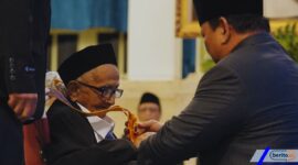 Nyak Sandang Donatur Pesawat Pertama RI Seulawah RI-001 Meninggal Dunia (doc. Setneg/voi)