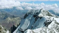 Mengenal Carstensz Pyramid: Puncak dengan Medan Paling Mematikan (Foto: Dok. Situs Satpol PP Provinsi Papua)