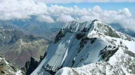 Mengenal Carstensz Pyramid: Puncak dengan Medan Paling Mematikan (Foto: Dok. Situs Satpol PP Provinsi Papua)