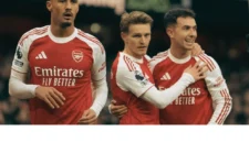 Angkat Trofi Liga Inggris Bersama Arsenal, Martin Odegaard: Seperti Mimpi Jadi Nyata!
(Fot : AP Photo/Kirsty Wigglesworth
/liputan6)
