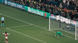 Final Liga Champions 2026: Steven Gerrard Soroti Penalti Eberechi Eze saat Arsenal Takluk dari PSG(Foto:Offside via Getty Images/Jacques Feeney/Offside
/detik)