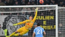 Emil Audero Puncaki Daftar Penyelamat Terbanyak Serie A 2025/2026
( Foto: AFP/ANDREAS SOLARO/cnnindonesia )