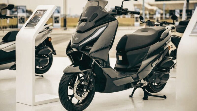 Suzuki Burgman 150 Siap Goyang Dominasi Nmax dan PCX di Kelas Skutik Premium (Foto: Dok. CFMoto/detik)