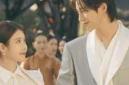 IU dan Byeon Woo Seok dalam film Perfect Crown (Foto: MBC/beautynesia)