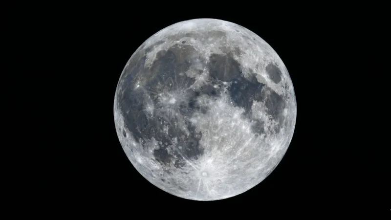 Hiasi Langit Libur Panjang, Inilah Waktu Terbaik Menyaksikan Fenomena Langka Flower Moon 2026 (Foto: Ai)