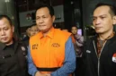 Bupati Muara Enim Edison Resmi Ditahan KPK
(Foto: law-justice)