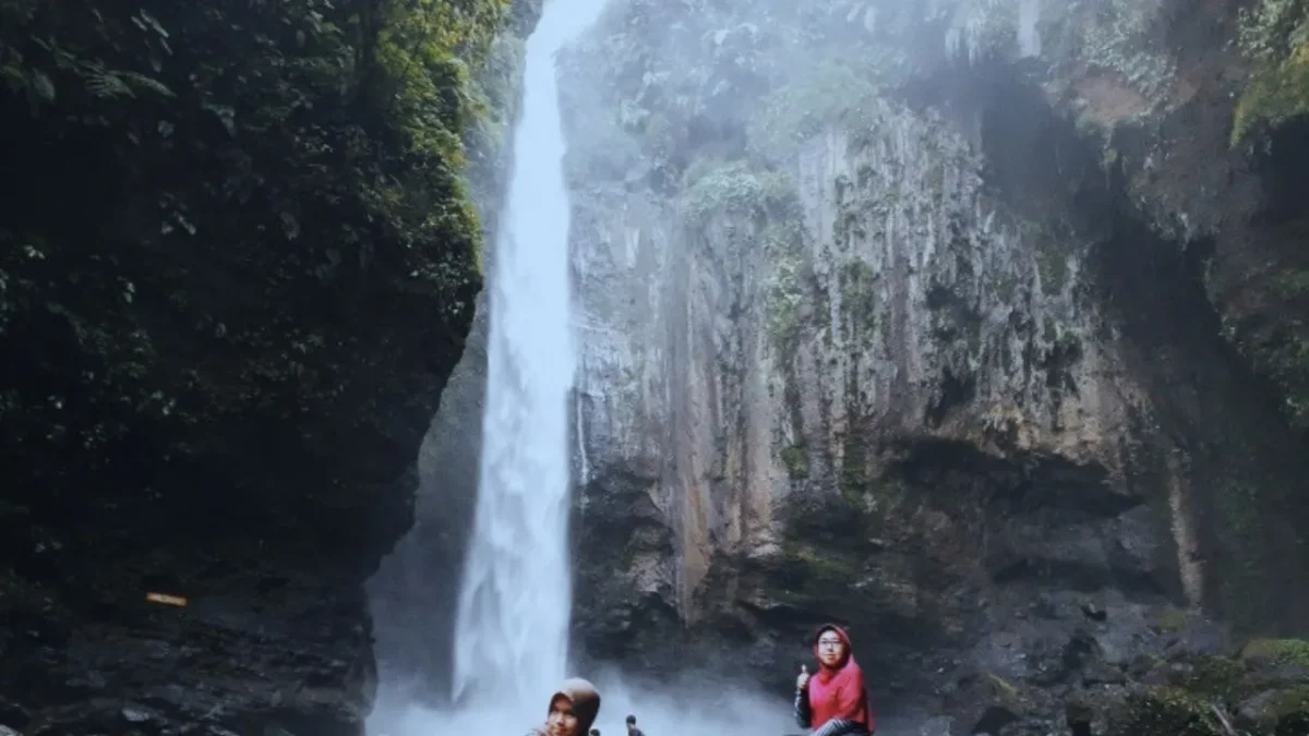 Pesona Air Terjun Sungai Dalam, Surga Tersembunyi Jambi-Sumbar
(Foto: kompasiana)
