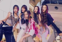 XG dan NewJeans Jadi Inspirasi Purple Tea(Foto:
X/NewJeans_ADOR
/wowkeren)
