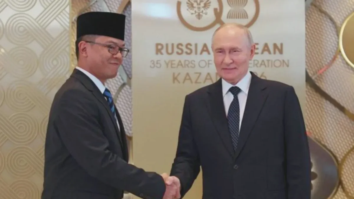 Putin Sambut Menlu RI Sugiono di KTT ASEAN–Rusia di Kazan
(Foto: REUTERS/Anastasia Barashkova/cnn)