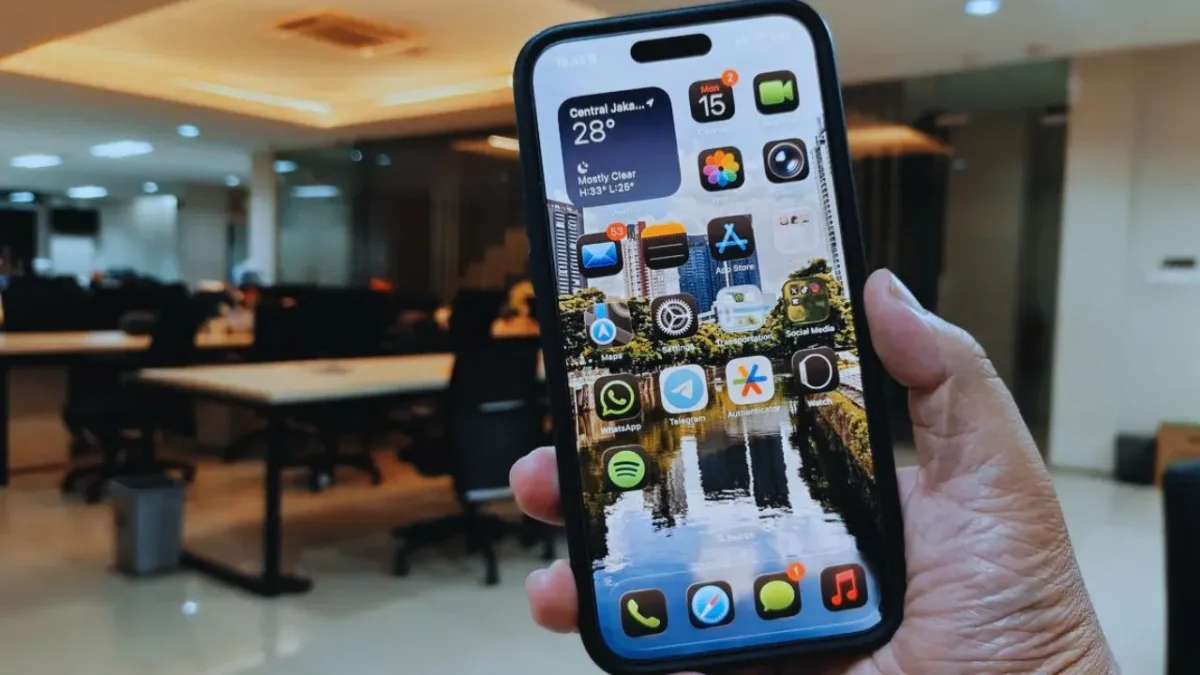 Penyebab Baterai iPhone Boros Usai Update iOS? Ini Solusinya
(Foto: Yuslianson
/liputan6)