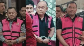 Kejagung Tetapkan 3 Eks Pimpinan BGN Tersangka Korupsi
(Foto:Tigamantanpimpinan BGNditahan Kejagung/bantentv)
