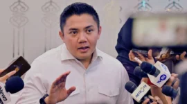 Seskab Teddy Tegaskan Prioritas Diplomasi Prabowo saat Bertemu Pemimpin Dunia
(Foto:Sekretaris Kabinet (Seskab) Letkol Teddy Indra Wijaya/liputan6)