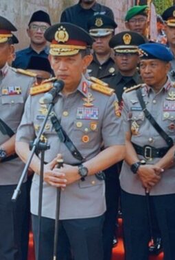 Kapolri Jelaskan Alasan Penahanan Roy Suryo dan Dokter Tifa