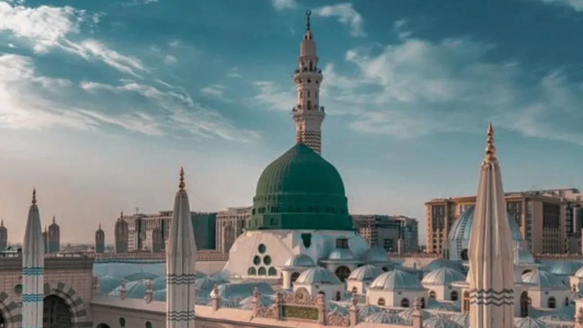 Sejarah Kubah Hijau Masjid Nabawi dan Asal Usulnya
(Foto: mabruk)