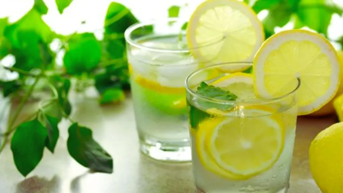 Mitos Detoks Air Lemon: Benarkah Ampuh Buang Racun Tubuh?(Foto: ners)