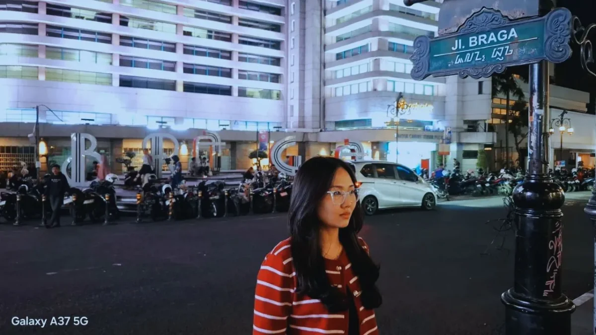 Samsung Galaxy A37 5G Hadirkan Kamera Malam Anti-Noise, Pas Buat Gen Z
(Foto: Samsung/rri)