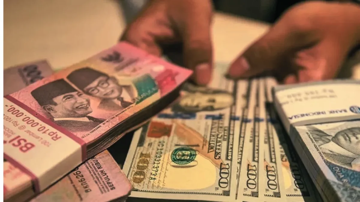 Rupiah Turun Tipis, Intip Kurs Dolar Hari Ini di 4 Bank Besar(Foto: Ilustrasi (dok)/sinarharapan)
