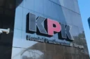 Penyidik kpk geledah Kantor BPK Sumsel dan menyita sejumlah dokumen terkait dugaan suap
(Foto: GARRY ANDREW LOTULUNG/kompas)
