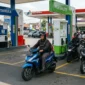 Pertamina Awasi Peralihan Pengguna Pertamax ke Pertalite(Foto: AI)