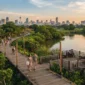 Rekomendasi Wisata Alam Pinggir Kota untuk Liburan Singkat, Healing Tanpa Perlu Ambil Cuti
(Foto: AI)