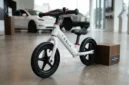 Tesla Luncurkan Balance Bike Rp 4 Jutaan, Langsung Sold Out(Foto: AI)